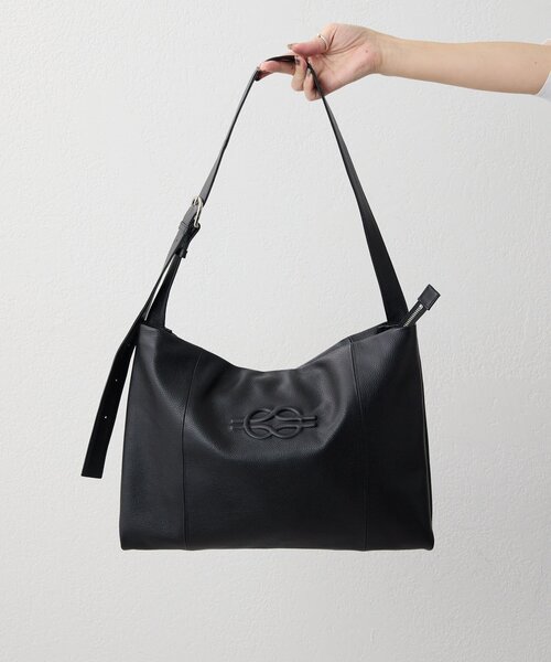 ear PAPILLONNER（イアパピヨネ）の「《本革》エンボスショルダーバッグL（ショルダーバッグ・レディース・ブラック/ベージュ/パープル・FREE）」の5枚目の写真