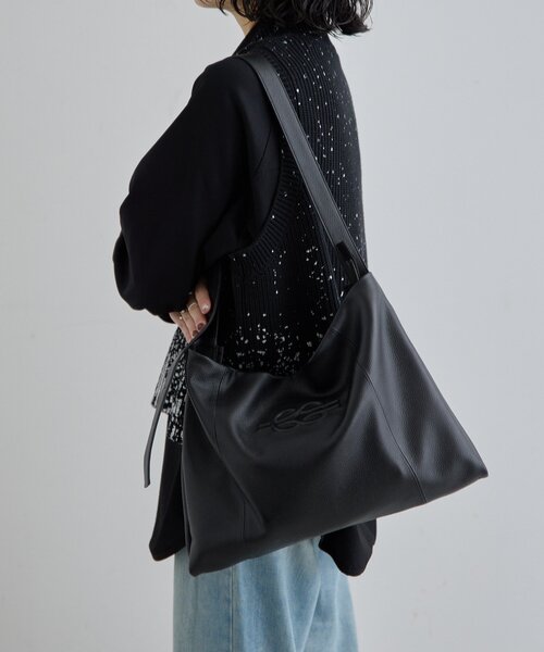 ear PAPILLONNER（イアパピヨネ）の「《本革》エンボスショルダーバッグL（ショルダーバッグ・レディース・ブラック/ベージュ/パープル・FREE）」の19枚目の写真