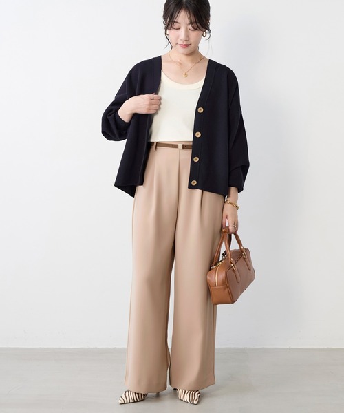 MICA&DEAL(マイカ&ディール)の「シルキーストレートワイドパンツ〈セットアップ対応〉(その他パンツ・レディース・ベージュ/ミント/ネイビー・36)」の21枚目の写真