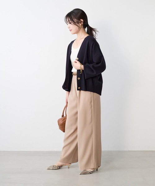 MICA&DEAL(マイカ&ディール)の「シルキーストレートワイドパンツ〈セットアップ対応〉(その他パンツ・レディース・ベージュ/ミント/ネイビー・36)」の22枚目の写真