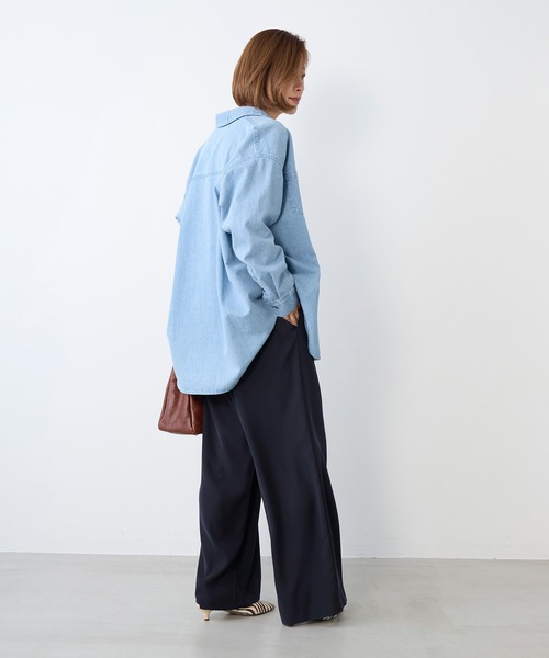 MICA&DEAL(マイカ&ディール)の「シルキーストレートワイドパンツ〈セットアップ対応〉(その他パンツ・レディース・ベージュ/ミント/ネイビー・36)」の4枚目の写真