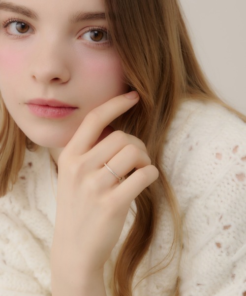 TITTY&CO.(ティティーアンドコー)の「【Monnette】ラインストーンリング(リング・レディース・シルバー/ゴールド・14/12)」の9枚目の写真