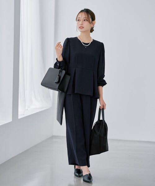 COHINA(コヒナ)の「トリアセジョーゼットストレートパンツ-short & regular 【低身長・小柄女性】(スラックス・レディース・ネイビー/ベージュ/ブラック・M-Regular/S-Regular/XS-Regular/M-Short/S-Short/XS-Short)」の14枚目の写真