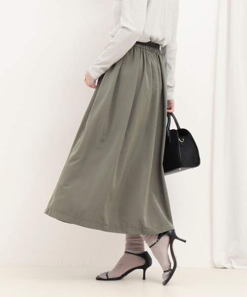 MICO COULIER（ミコクリエ）の「マットタフタスカート（スカート・レディース・ネイビー/オリーブ・36/38）」の11枚目の写真