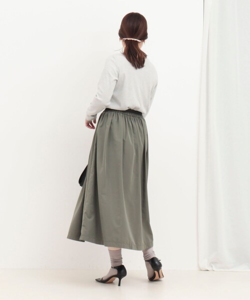 MICO COULIER（ミコクリエ）の「マットタフタスカート（スカート・レディース・ネイビー/オリーブ・36/38）」の12枚目の写真