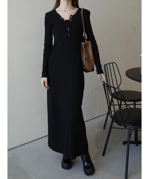 amel（エイメル）の「ボタンレイヤードデザインニットワンピース / ブラック（ワンピース・レディース・ブラック・FREE）」の7枚目の写真
