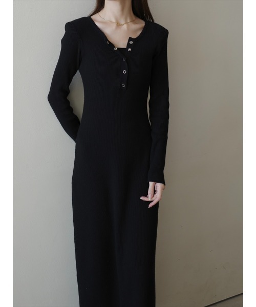 amel（エイメル）の「ボタンレイヤードデザインニットワンピース / ブラック（ワンピース・レディース・ブラック・FREE）」の9枚目の写真