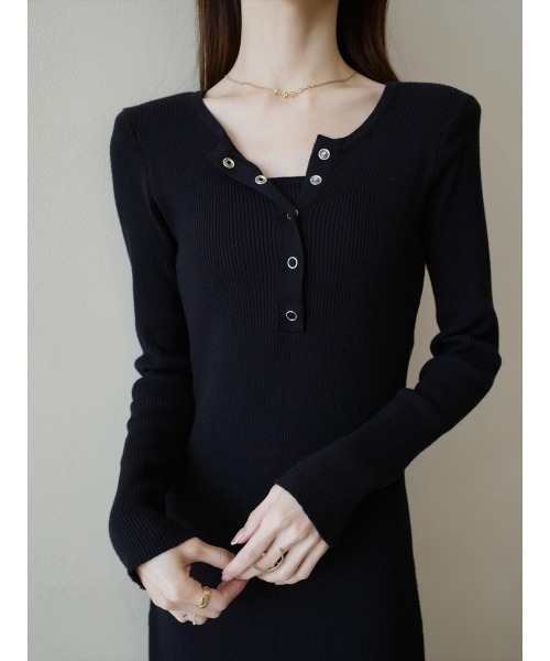 amel（エイメル）の「ボタンレイヤードデザインニットワンピース / ブラック（ワンピース・レディース・ブラック・FREE）」の8枚目の写真