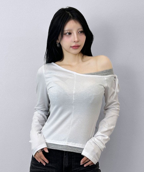 FOLLOWIN(フォロウィン)の「レイヤードショルダーリボントップス(Tシャツ/カットソー・レディース・ブラック/アイボリー/グレー・FREE)」の13枚目の写真