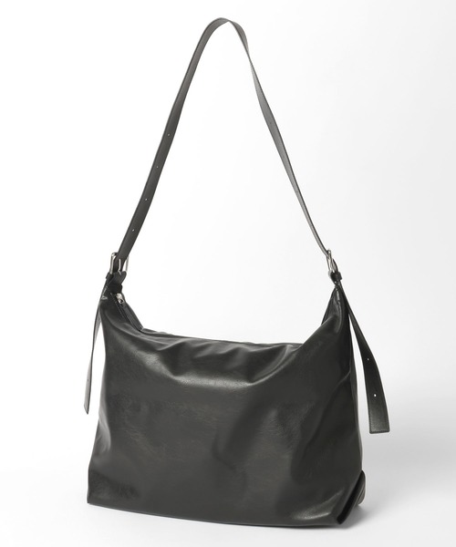 GLOBAL WORK（グローバルワーク）の「スペ軽バックルワンショルダー/640408（ショルダーバッグ・レディース・ブラック/ダークブラウン/ブラウン・FREE）」の4枚目の写真