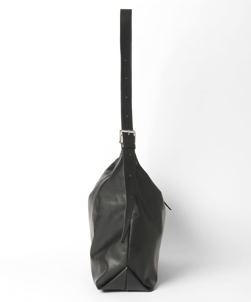 GLOBAL WORK（グローバルワーク）の「スペ軽バックルワンショルダー/640408（ショルダーバッグ・レディース・ブラック/ダークブラウン/ブラウン・FREE）」の6枚目の写真