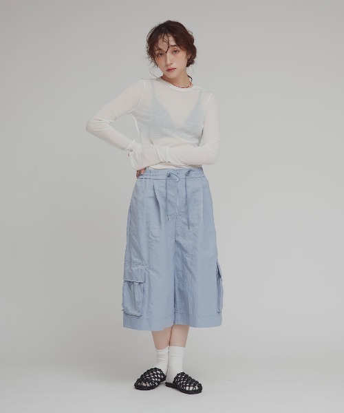 W:Huku(フーク)の「ワッシャー ナイロン カーゴ バミューダ パンツ / Washer Nylon Cargo Bermuda Shorts(その他パンツ・レディース・ブルーグレー/アイボリー/ブラック系その他・FREE)」の6枚目の写真