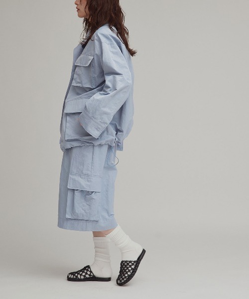 W:Huku(フーク)の「ワッシャー ナイロン カーゴ バミューダ パンツ / Washer Nylon Cargo Bermuda Shorts(その他パンツ・レディース・ブルーグレー/アイボリー/ブラック系その他・FREE)」の14枚目の写真