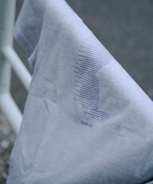 WHIMSIC(ウィムジック)の「【UNISEX/2サイズ展開】スピークイージーシルクスクリーンプリントT(Tシャツ/カットソー・メンズ・ピンク/ホワイト/ネイビー/シルバー・2/1)」の18枚目の写真