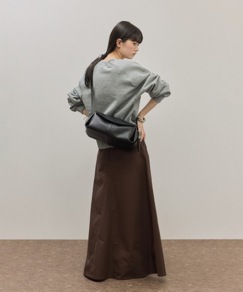 ADAM ET ROPE'（アダムエロペ）の「【サステナブル】フラップショルダーバッグ（ショルダーバッグ・レディース・ブラック/ブラウン・FREE）」の6枚目の写真