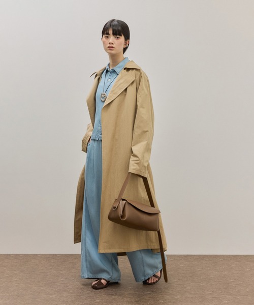 ADAM ET ROPE'（アダムエロペ）の「【サステナブル】フラップショルダーバッグ（ショルダーバッグ・レディース・ブラック/ブラウン・FREE）」の7枚目の写真