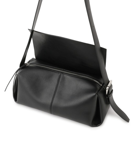 ADAM ET ROPE'（アダムエロペ）の「【サステナブル】フラップショルダーバッグ（ショルダーバッグ・レディース・ブラック/ブラウン・FREE）」の16枚目の写真