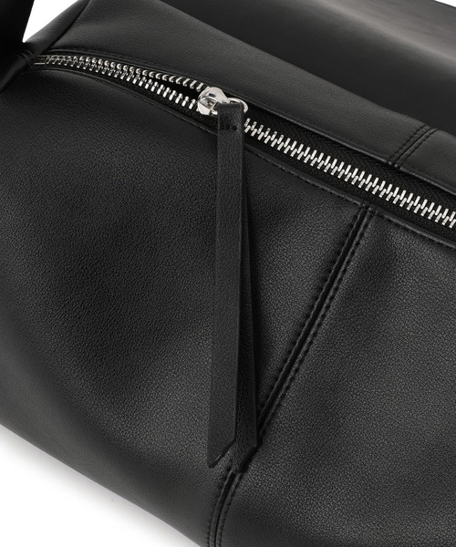 ADAM ET ROPE'（アダムエロペ）の「【サステナブル】フラップショルダーバッグ（ショルダーバッグ・レディース・ブラック/ブラウン・FREE）」の17枚目の写真