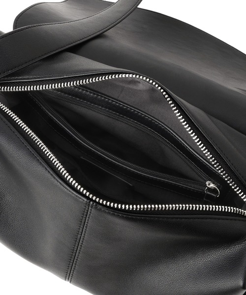 ADAM ET ROPE'（アダムエロペ）の「【サステナブル】フラップショルダーバッグ（ショルダーバッグ・レディース・ブラック/ブラウン・FREE）」の20枚目の写真