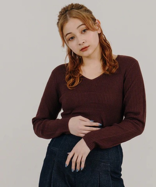 merrylatte(メリーラテ)の「Vネックリブニット【IROHANI】(ニット/セーター・レディース・グリーン/ブラック/ブラウン/ホワイト・FREE)」の3枚目の写真