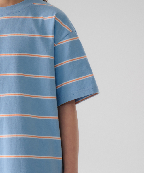 MUSINSA STANDARD KIDS（ムシンサスタンダードキッズ）の「マルチストライプクルーネックTシャツ2 [スカイブルー]（Tシャツ/カットソー・レディース・その他・100/110/120/130/140/150/160）」の5枚目の写真