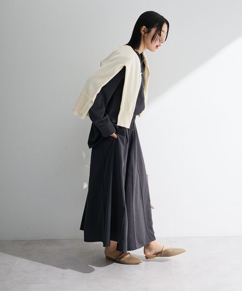 Green Parks(グリーンパークス)の「SET2点スキッパーブラウス+プリーツスカート(ワンピース・レディース・ベージュ/ホワイト系その他2/チャコールグレー・FREE)」の14枚目の写真