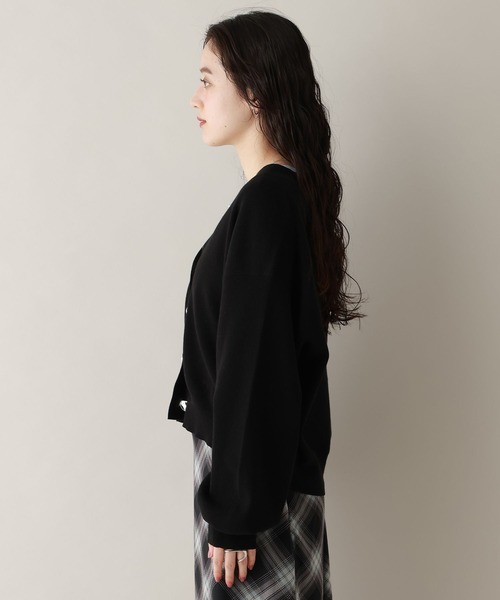 RAGEBLUE(レイジブルー)の「デコボタンニットカーディガン(カーディガン/ボレロ・レディース・グレー/ブルー/ブラック・FREE)」の16枚目の写真