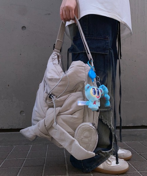 lilful(リルフル)の「【26年春夏新作】2WAYミニポーチ付きビッグリボンショルダーバッグ(ショルダーバッグ・レディース・グレー/ブラック・F)」の10枚目の写真