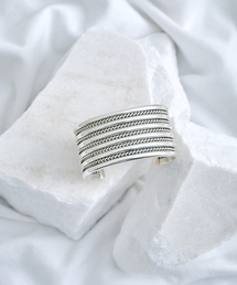 CALMER（カルメール）の「【HARPO / ハルポ】 BRACELET CUFF TWIST / バングル（ブレスレット）」