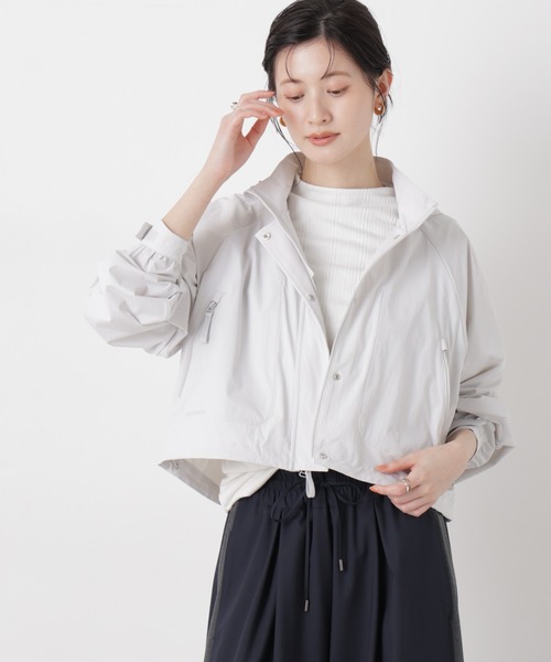 NEW BALANCE(ニューバランス)の「New balance/NB Greyクロップドジャケット(ナイロンジャケット・レディース・グレー/ブラック・M)」の2枚目の写真