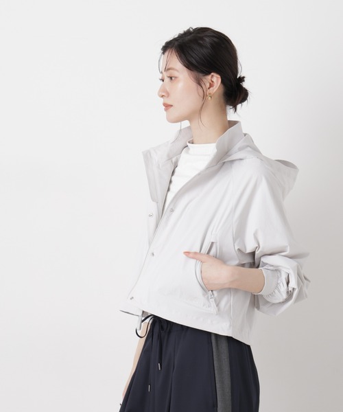 NEW BALANCE(ニューバランス)の「New balance/NB Greyクロップドジャケット(ナイロンジャケット・レディース・グレー/ブラック・M)」の4枚目の写真