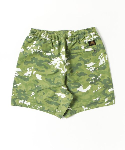 A BATHING APE(アベイシングエイプ)の「MULTI PIXEL CAMO RELAXED FIT BEACH SHORTS(その他パンツ・メンズ・ブラック/グリーン・X-LARGE/XX-LARGE/SMALL/MEDIUM/LARGE)」の11枚目の写真