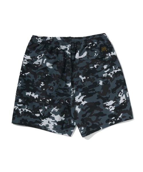 A BATHING APE(アベイシングエイプ)の「MULTI PIXEL CAMO RELAXED FIT BEACH SHORTS(その他パンツ・メンズ・ブラック/グリーン・X-LARGE/XX-LARGE/SMALL/MEDIUM/LARGE)」の3枚目の写真