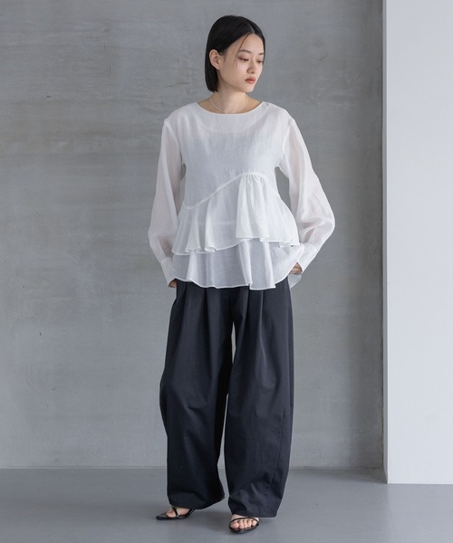 A part by（アパートバイ）の「アシメペプラムブラウス（シャツ/ブラウス・レディース・オフホワイト/ライトベージュ/ブラック・FREE）」の6枚目の写真