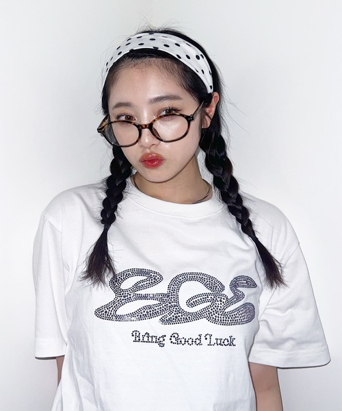 BGL（ビージーエル）の「RHINESTONE LOGO TEE / ラインストーン / ロゴ / キラキラ 半袖Tシャツ（Tシャツ/カットソー・レディース・ブラック/ライトブルー/ホワイト/ライトイエロー・S/M/L）」の2枚目の写真