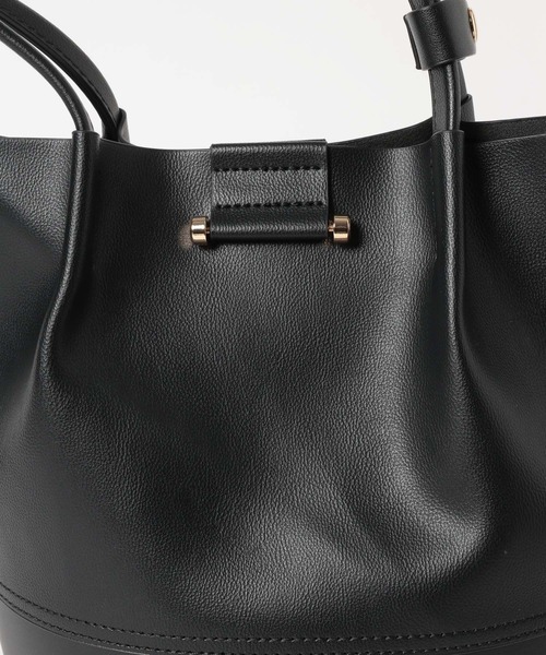 mysty woman（ミスティウーマン）の「ミニマルバケットBAG 681251（トートバッグ・レディース・ブラック/グレイッシュベージュ・FREE）」の5枚目の写真