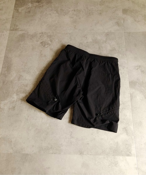MMMM(エムエムエムエム)の「MMMM/ ナイロンワッシャーシャーリングショートパンツ(その他パンツ・メンズ・ブラック/グレー・MEDIUM/LARGE)」の6枚目の写真