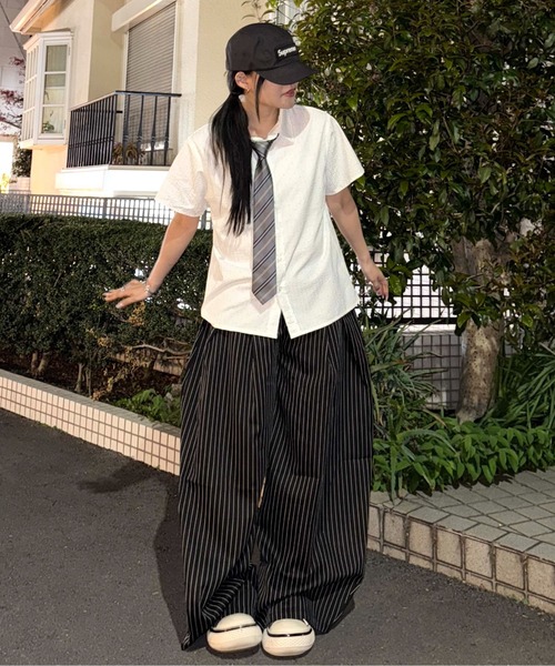 sedacle（セダクル）の「26SSラインストーンシャツ（シャツ/ブラウス・レディース・オフホワイト/ライトブルー/ベージュ/レッド・SMALL/MEDIUM/LARGE）」の15枚目の写真