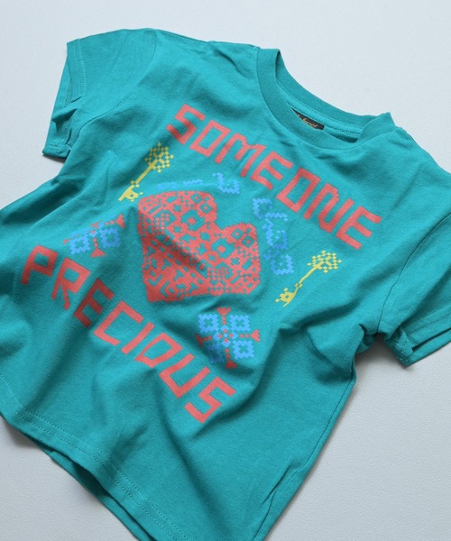 Life Support Products(ライフサポートプロダクツ)の「【プチプラ】S/S グラフィック半袖Tシャツ(Tシャツ/カットソー・キッズ・オフホワイト/マスタード/チャコール/ブラウン/ネイビー/杢グレー/ブルー/ライトピンク/グリーン/ホワイト系その他・110/100/95/90/80/150/140/130/120)」の7枚目の写真