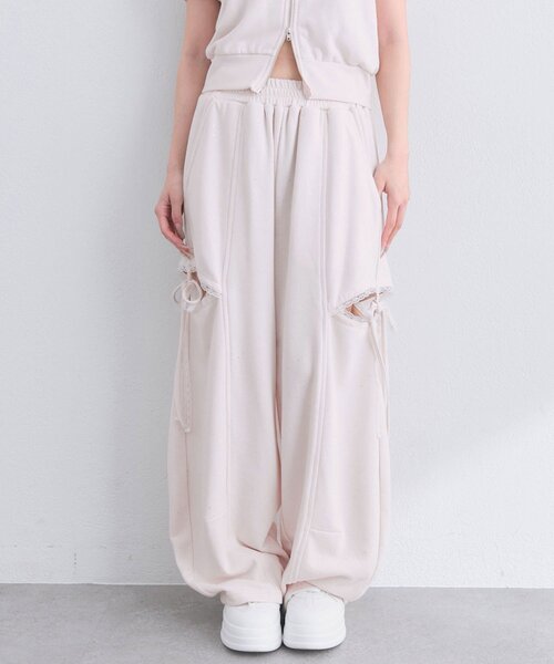 OLIVE des OLIVE(オリーブデオリーブ)の「サイドスリットバレルレッグパンツ(スウェットパンツ・レディース・ピンク/ドット/トップグレー・FREE)」の8枚目の写真