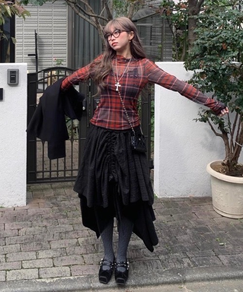Alvia(アルビア)の「レースチェックチュールトップス(その他トップス・レディース・レッド・M)」の4枚目の写真