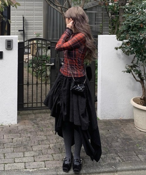 Alvia(アルビア)の「レースチェックチュールトップス(その他トップス・レディース・レッド・M)」の8枚目の写真