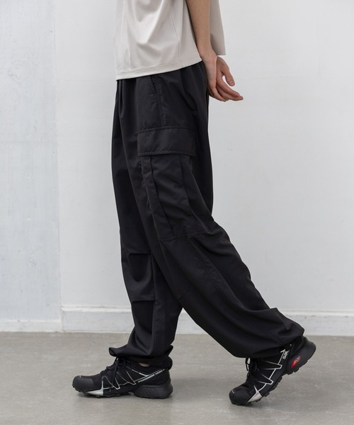 LAKOLE（ラコレ）の「コンフォートカーゴパンツ / 666572（カーゴパンツ・メンズ・カーキ/ブラック・LARGE/SMALL/MEDIUM）」の4枚目の写真