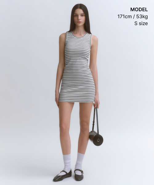 MUSINSA STANDARD WOMAN（ムシンサスタンダードウーマン）の「ウィメンズストライプタンクドレス[アイボリー]（ワンピース・レディース・その他・X-SMALL/SMALL/MEDIUM/LARGE）」の2枚目の写真