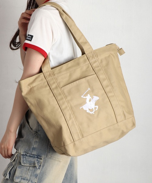 BEVERLY HILLS POLO CLUB(ビバリーヒルズポロクラブ)の「BEVERLY HILLS POLO CLUB / ビバリーヒルズポロクラブ キャンバストートバッグ 大容量 A4収納 ファスナー マチあり 刺繍ロゴ(トートバッグ・メンズ・ホワイト×ブルー/ホワイト×グリーン/ブラック/ホワイト×ネイビー/ベージュ/ネイビー・FREE)」の5枚目の写真