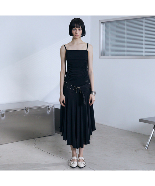 VOONT(ブント)の「Slim Fit Sleeveless Midi Dress (BLACK)(ワンピース・レディース・ブラック・OS)」の1枚目の写真