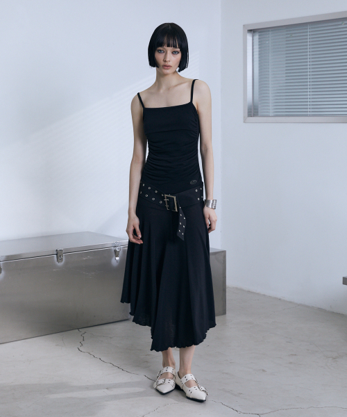 VOONT(ブント)の「Slim Fit Sleeveless Midi Dress (BLACK)(ワンピース・レディース・ブラック・OS)」の13枚目の写真