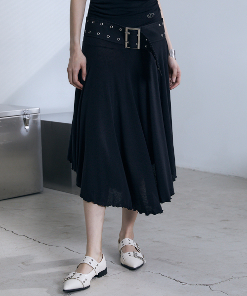 VOONT(ブント)の「Slim Fit Sleeveless Midi Dress (BLACK)(ワンピース・レディース・ブラック・OS)」の2枚目の写真