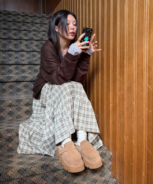 YASE(ヤセ)の「ソンイソンイxヤセ ネイティブ テスル 天然羊毛 クロッグ チェスナッツ(サンダル・レディース・その他・28cm/29cm/27cm)」の19枚目の写真