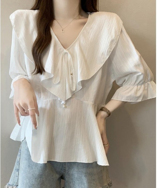 mielu（ミエル）の「ラッフルデザインペプラムブラウス（シャツ/ブラウス・レディース・ブラック/ホワイト・LARGE/MEDIUM）」の4枚目の写真